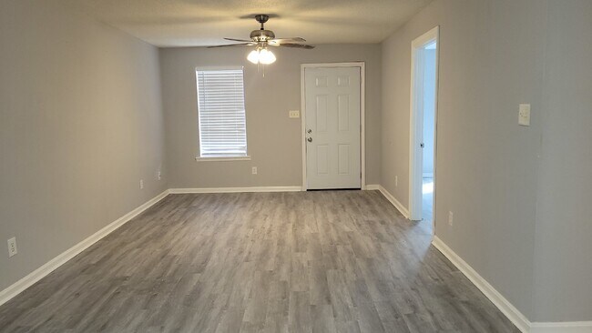 Building Photo - Coming Soon!!!  Accepting Section 8.  Deca...