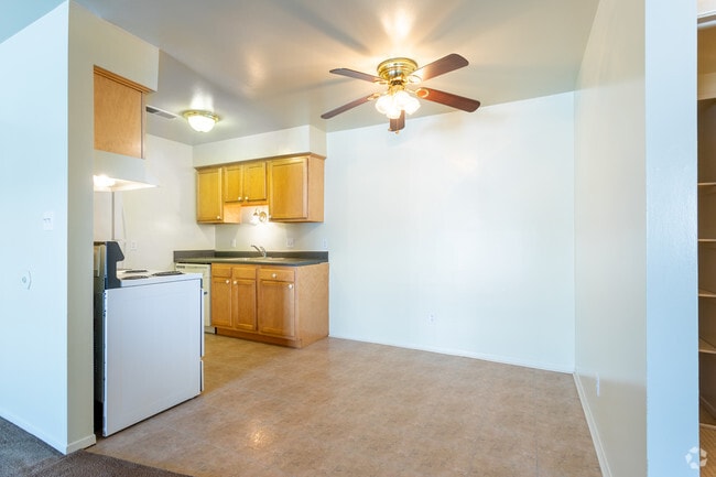 Interior Photo - Newport Park Apartments