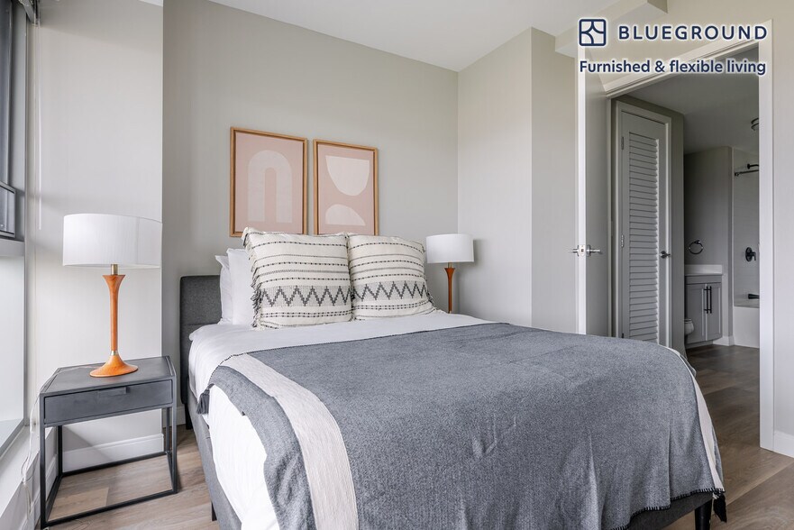 Building Photo - 22 Water St