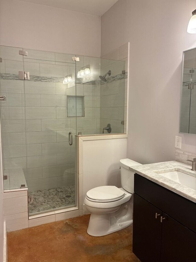 Building Photo - 3BR/2.5BA w/ Fenced Yard + Assigned Parking in Austin, TX