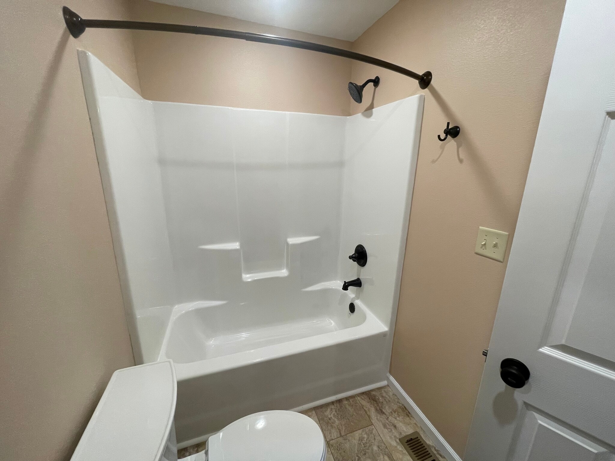 Building Photo - 1206 Bardsley Rd