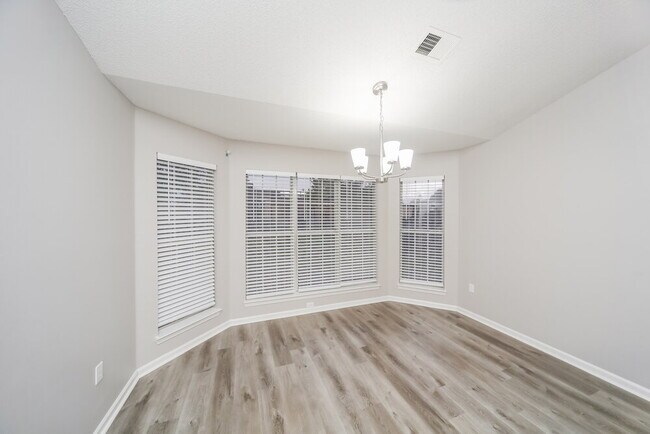 Building Photo - 1679 Central Trails Dr