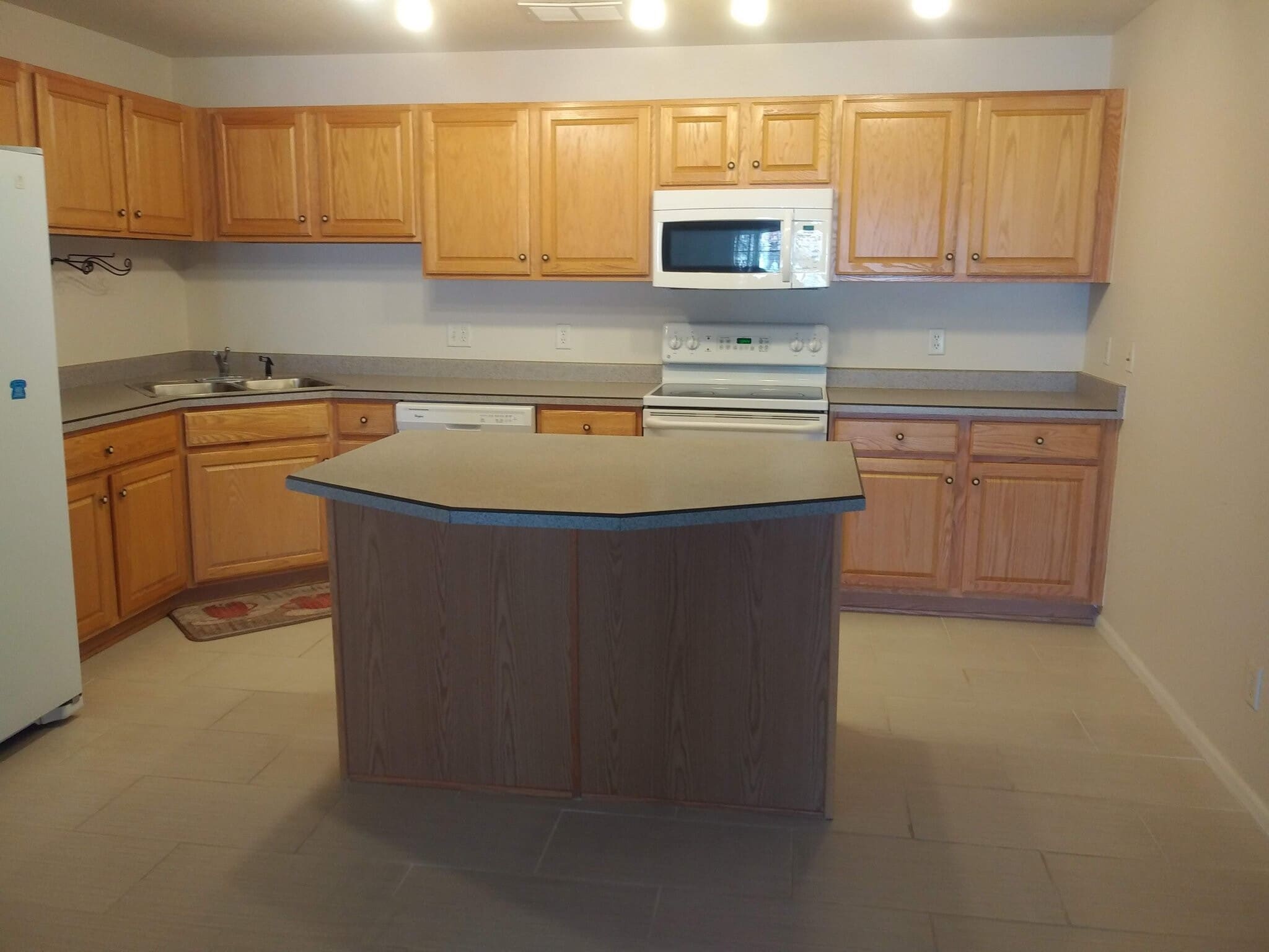 Building Photo - 4222 S Blackhawk Cir