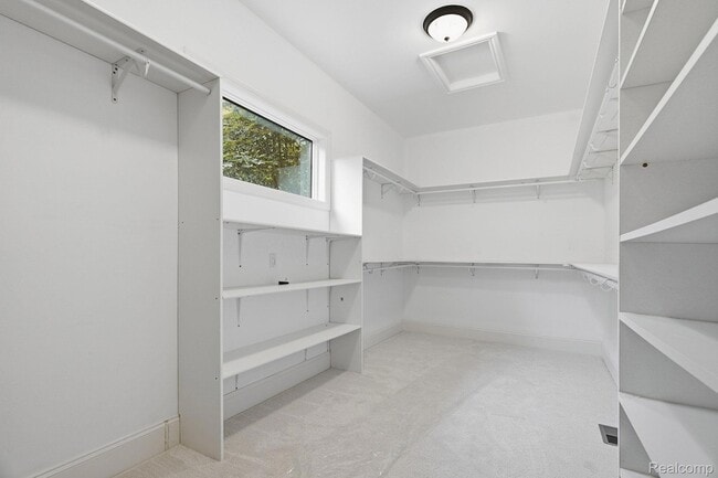 Building Photo - 2707 Turtle Lk Dr