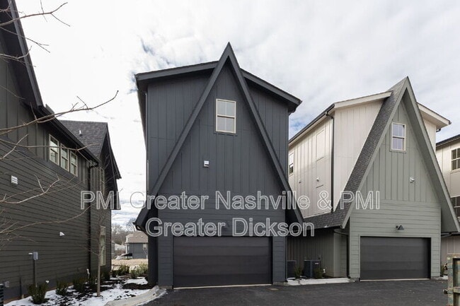 Building Photo - 539 Midnight Way