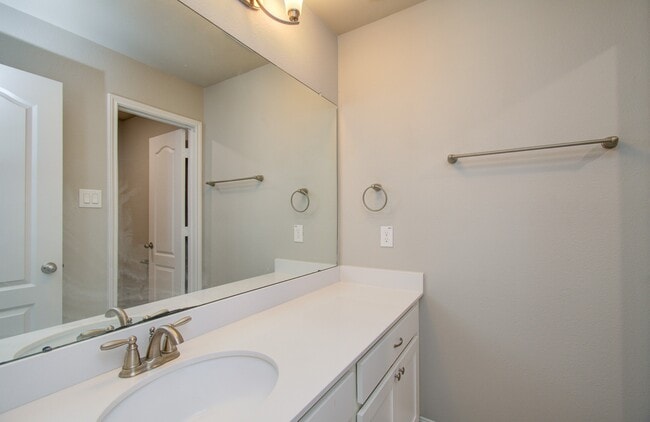 Building Photo - 17621 Northern Harrier Ct