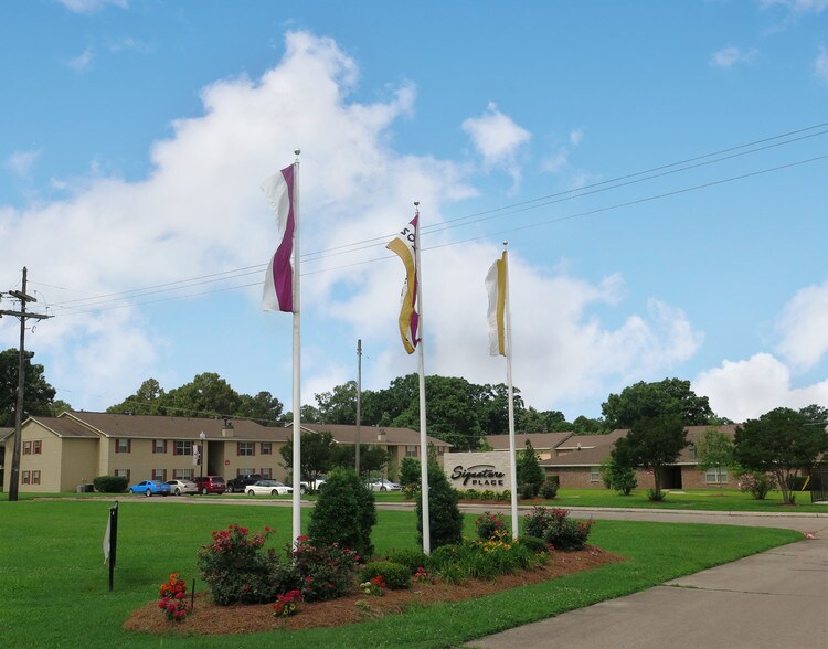Signature Place Apartments 2703 Sterlington Rd Monroe LA 71203