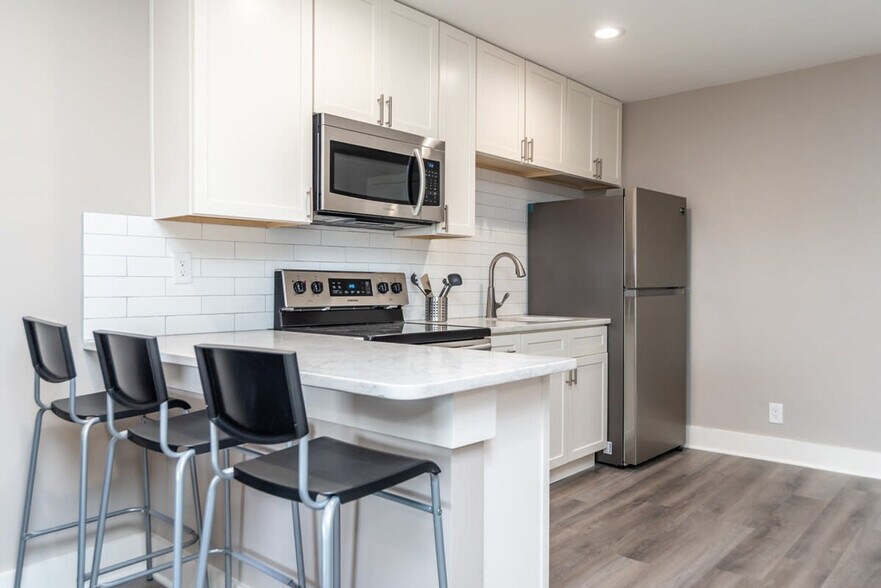 Building Photo - 215 Piedmont Ave NE