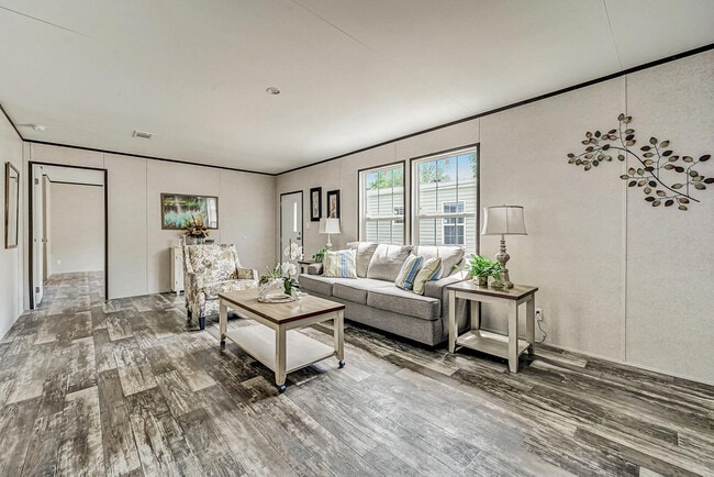 Building Photo - 4075 Lookout Ln