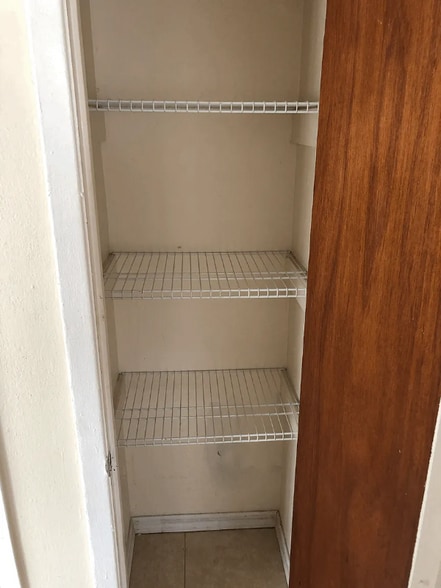 Building Photo - 902 NW 10th St