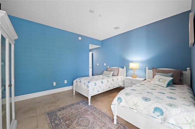 Building Photo - 437 Juno Dunes Way