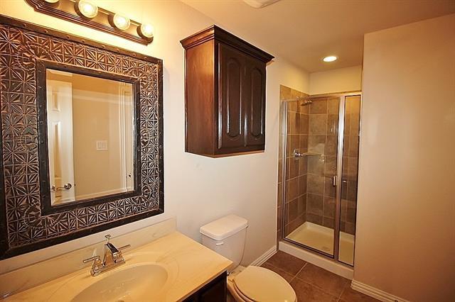 Building Photo - 110 White Oak Ln