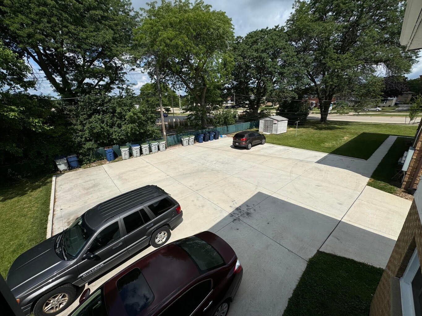 Building Photo - 7259 W Lakefield Dr