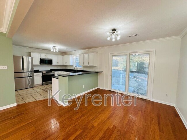 Building Photo - 10809 Topview Ln