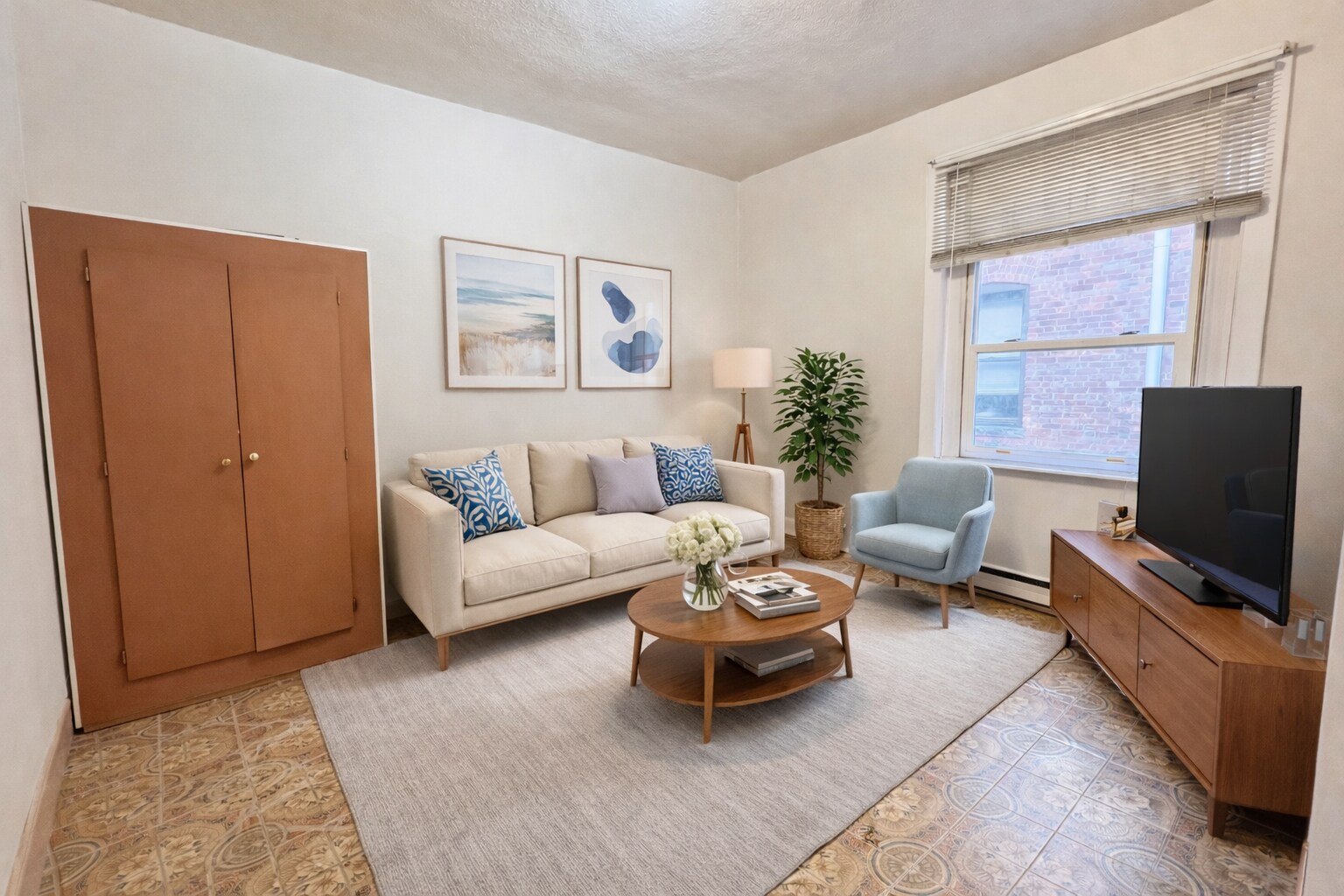 Building Photo - 84 N Margin St