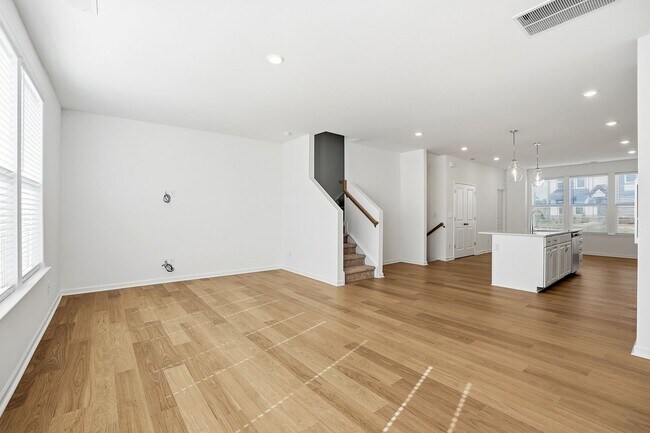 Building Photo - Brand-New Townhome in the University area at Senata at Research Park!