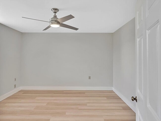 Building Photo - 1711 Whitehall Dr