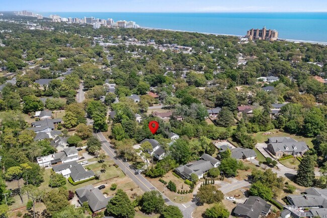 Building Photo - 5704 Woodside Ave