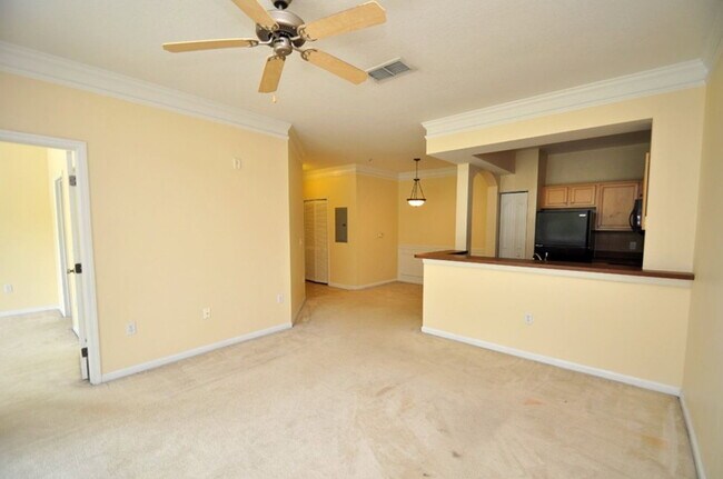 Building Photo - 12861 Madison Pointe Cir