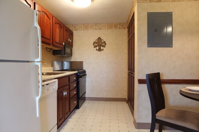 Kitchen - 1 Bedroom - The Village at St. Barnabas