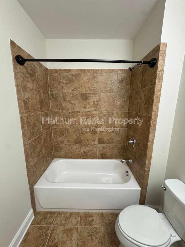 Building Photo - 3578 Strath Dr