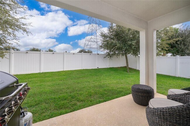 Building Photo - 2022 Redbay Ave