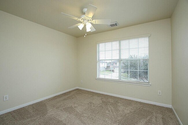 Building Photo - 29619 S Legends Bend Dr