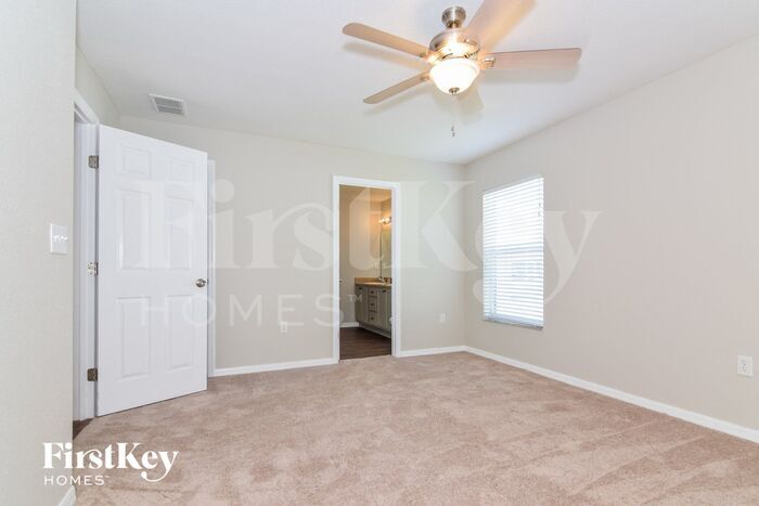 Building Photo - 3558 Marsh Wren St