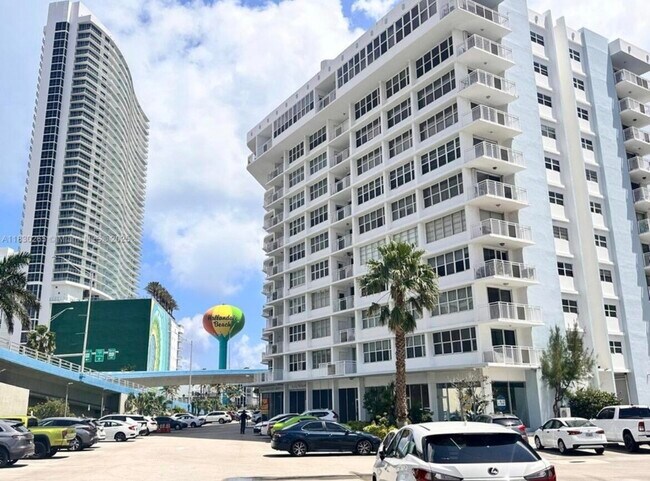 Building Photo - 1801 S Ocean Dr