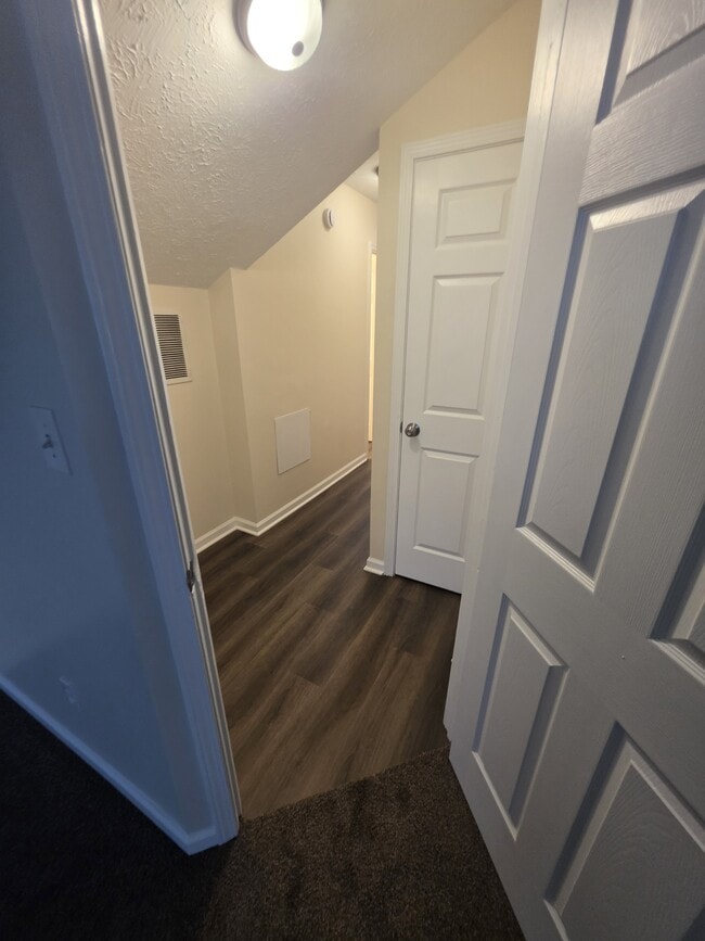 Building Photo - 4819 May Ridge Ln