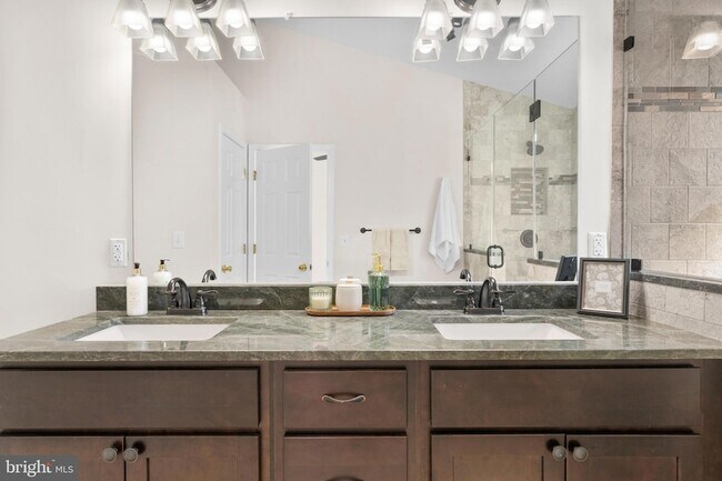 Building Photo - 4133 Grover Glen Ct