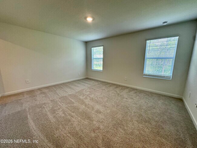 Building Photo - 166 Yellowstone Dr