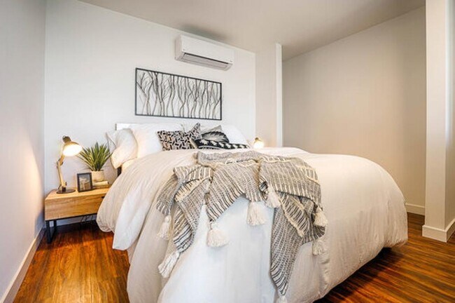 Building Photo - Thomas Street Lofts - 1 bedroom