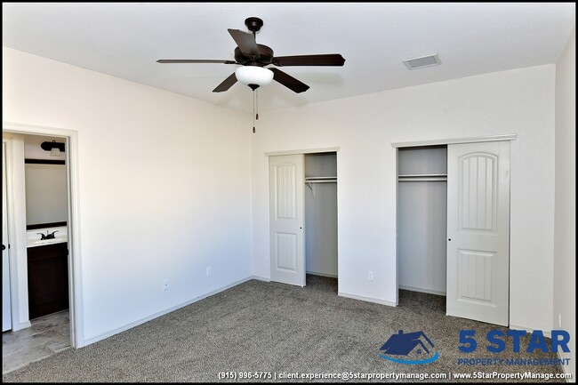 Building Photo - 14945 Tierra Escape Ave