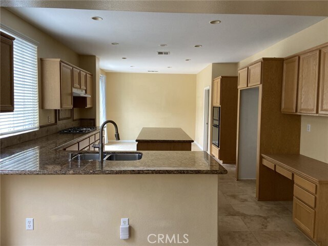 Building Photo - 2467 Taylor Ave