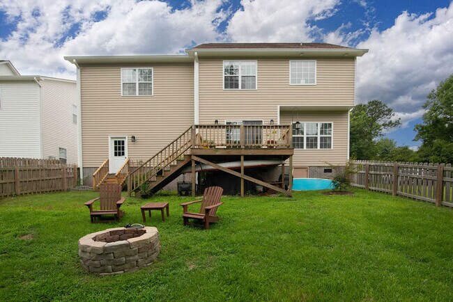 Building Photo - 609 Riva Ridge Rd