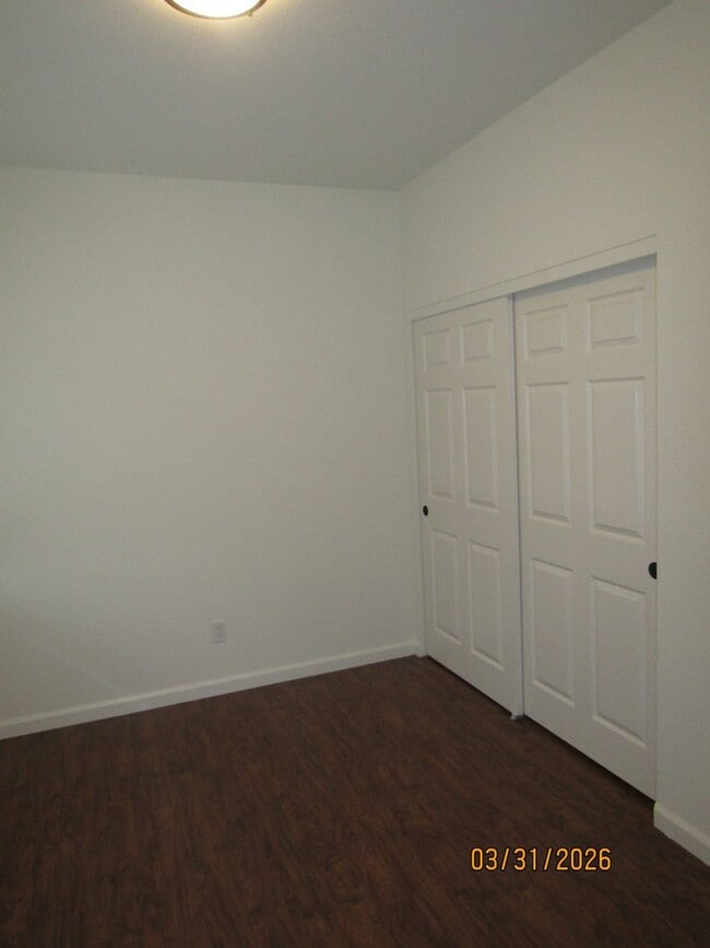 Building Photo - Beautifully updated single family house available NOW!  $3,000 per month