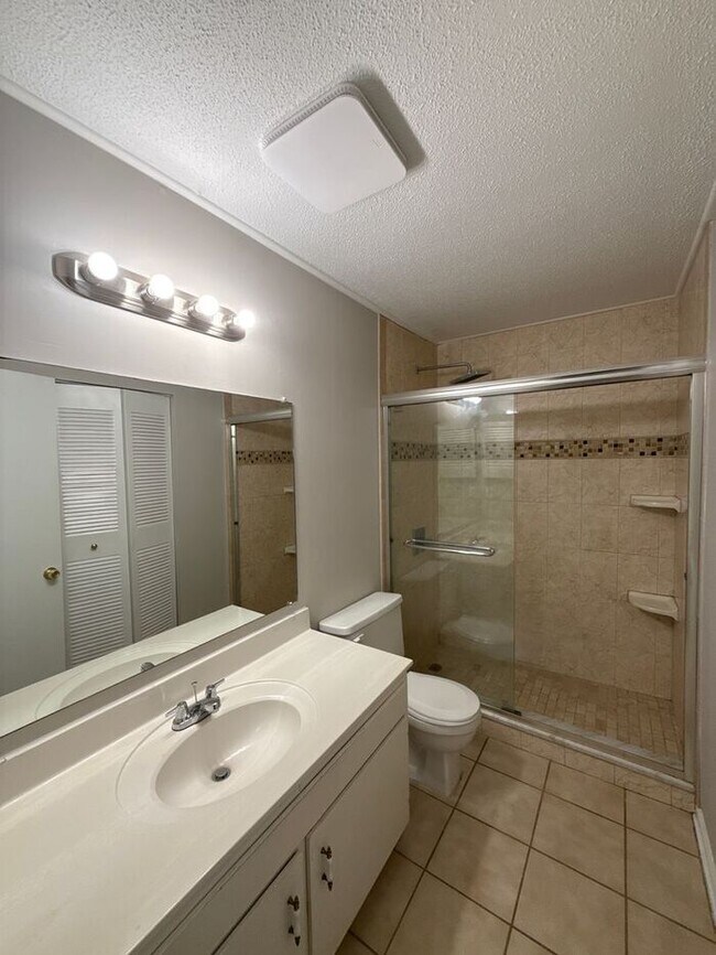 Building Photo - T.R. Lawing Realty Property
