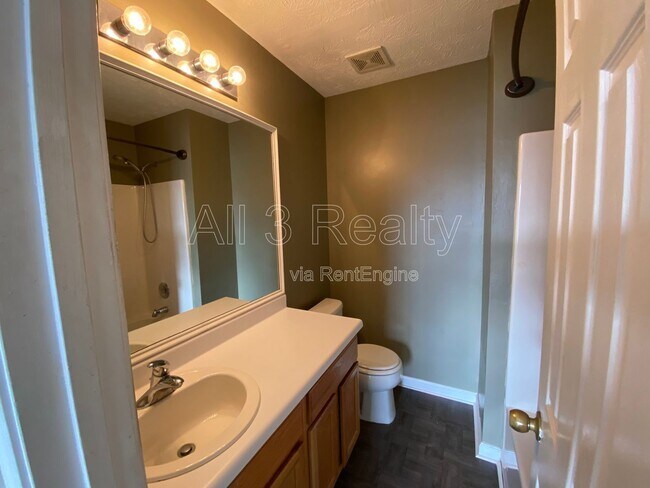 Building Photo - 6153 Lauren Ln