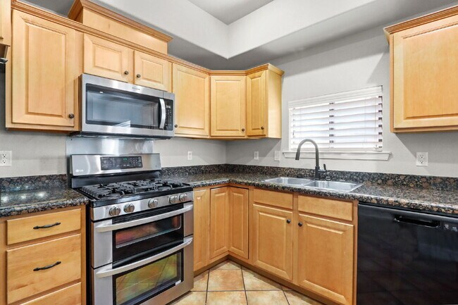 Building Photo - 5717 Caprock Ct