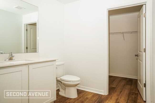 Building Photo - 4066 Chamrade Rd