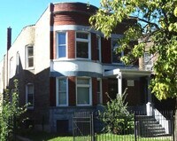 Building Photo - 7618 S Emerald Ave