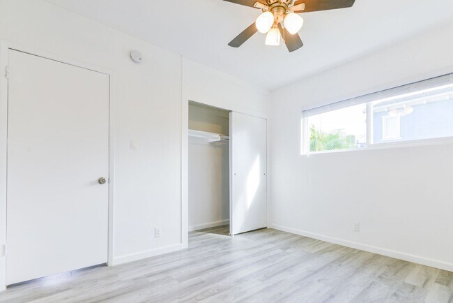 Building Photo - Ocean Avenue Duplex