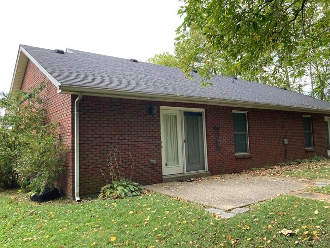 Building Photo - 106 Walnut Trace Cir