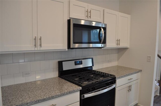 Building Photo - 5830 Flint Ln