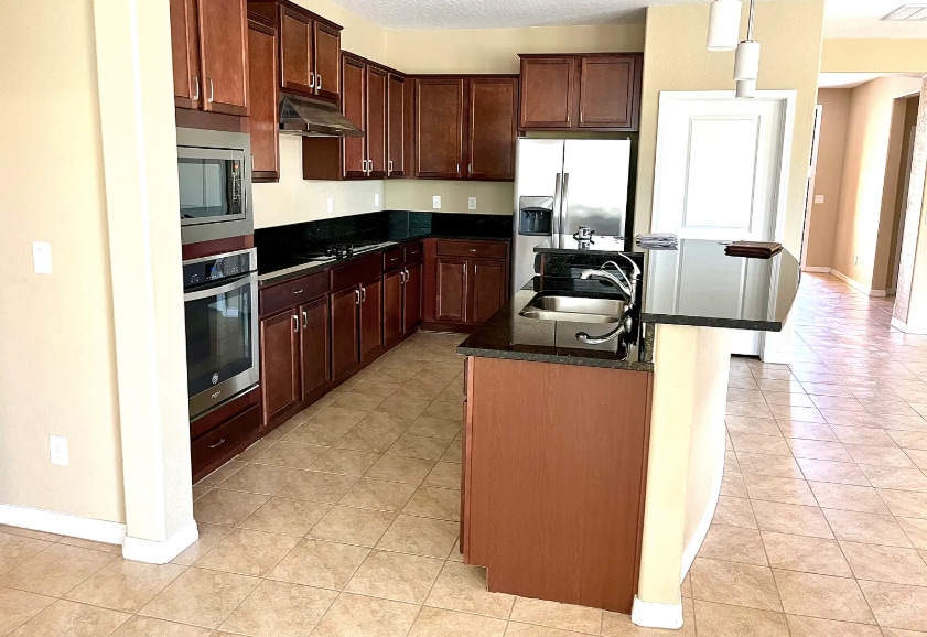 Building Photo - 774 Bridle Path Ln