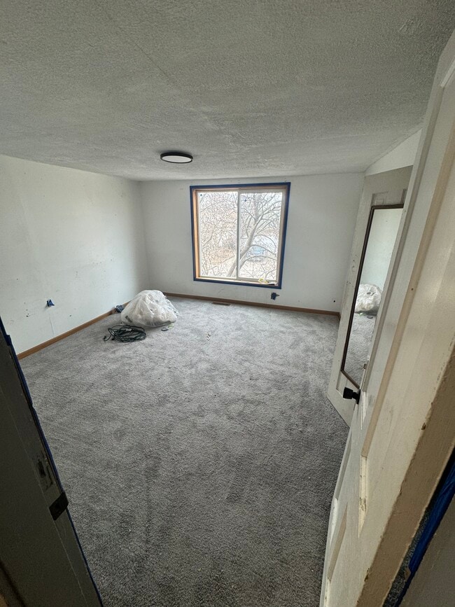 Building Photo - 1608 Kansas St