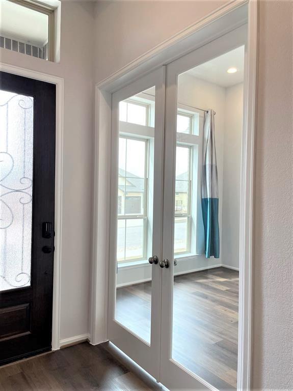 Building Photo - 156 Santa Maria St