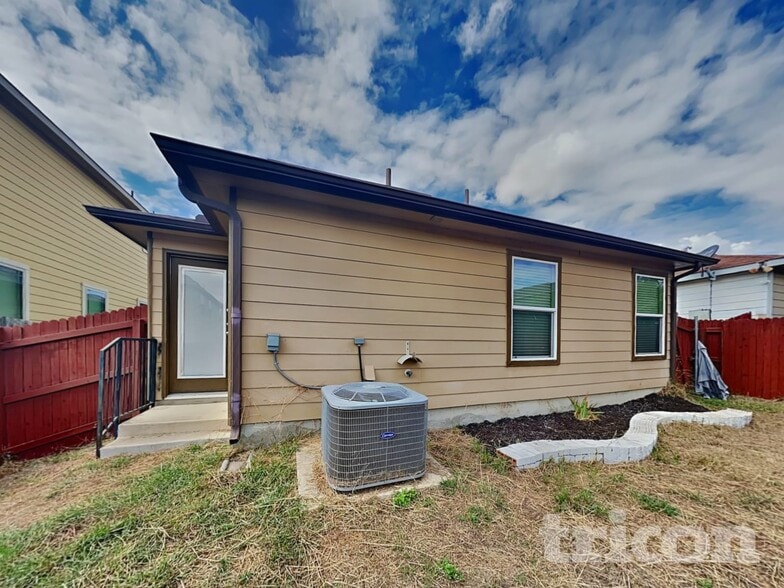 Building Photo - 4330 Safe Hbr