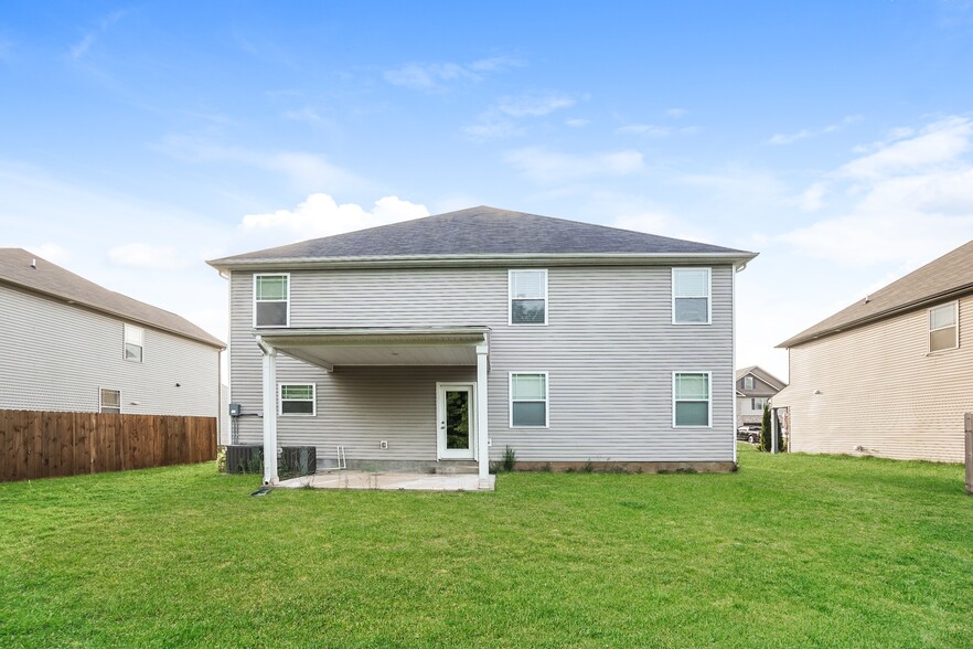 Building Photo - 1224 Black Oak Cir